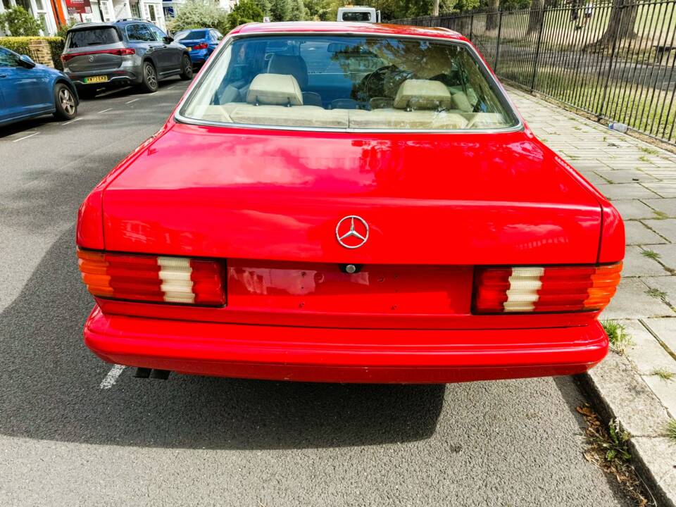 Bild 17/24 von Mercedes-Benz 420 SEC (1989)
