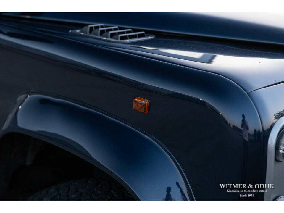 Image 22/25 de Land Rover Defender 90 (1996)