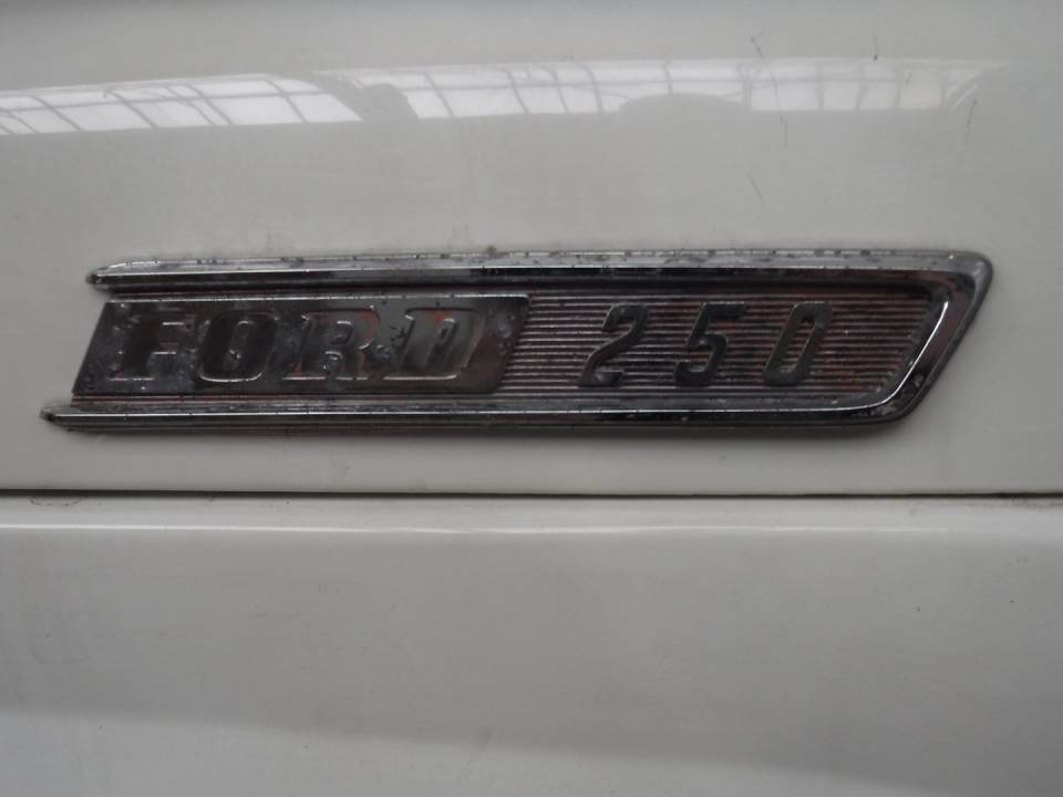 Imagen 38/41 de Ford F-250 (1967)