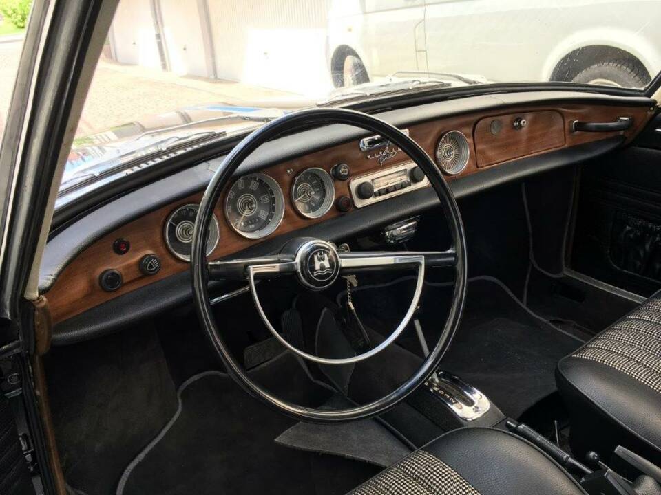 Image 8/19 of Volkswagen Karmann Ghia 1600 L (1968)