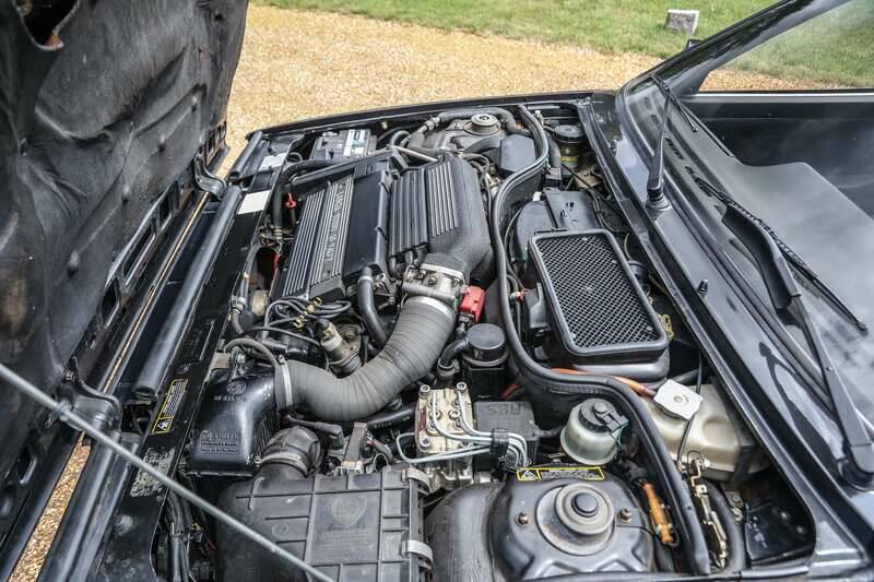 Image 29/35 of Lancia Delta HF Integrale (1991)