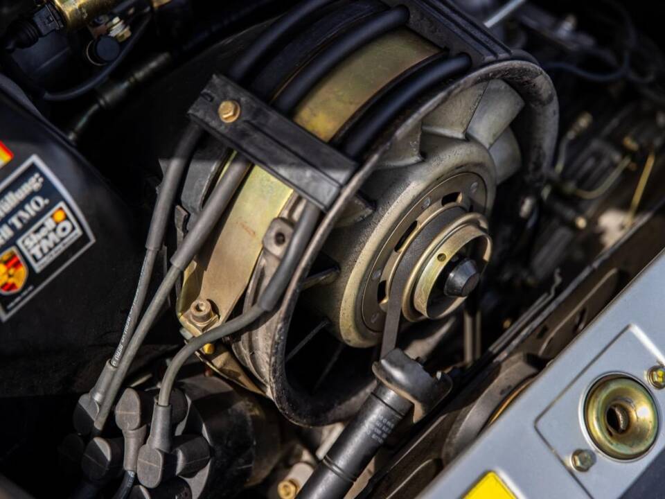 Image 86/132 of Porsche 911 Speedster 3.2 (1989)