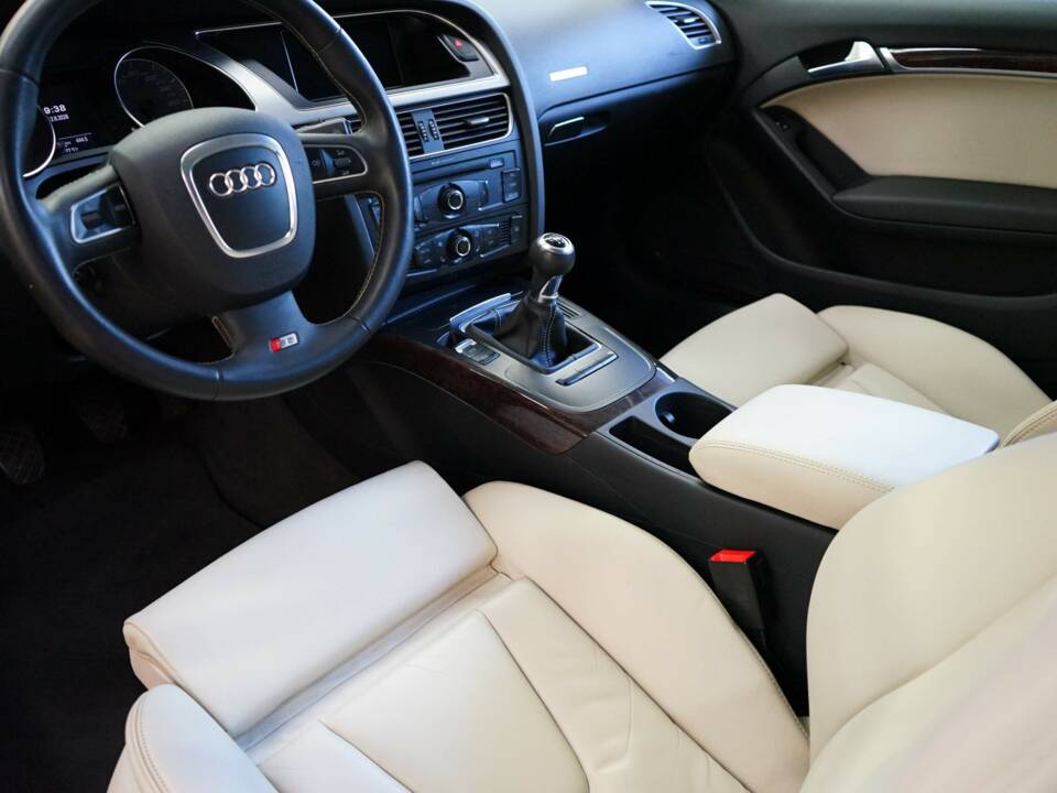 Image 23/37 de Audi S5 Coupé (2007)