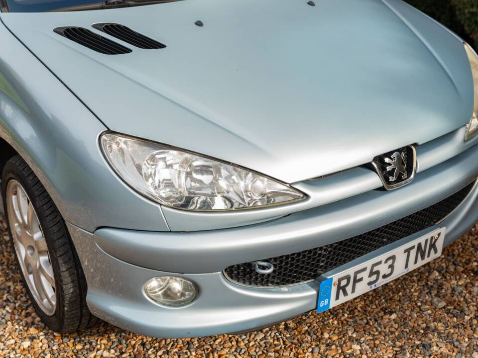 Immagine 4/40 di Peugeot 206 CC 1.6 16V (2003)