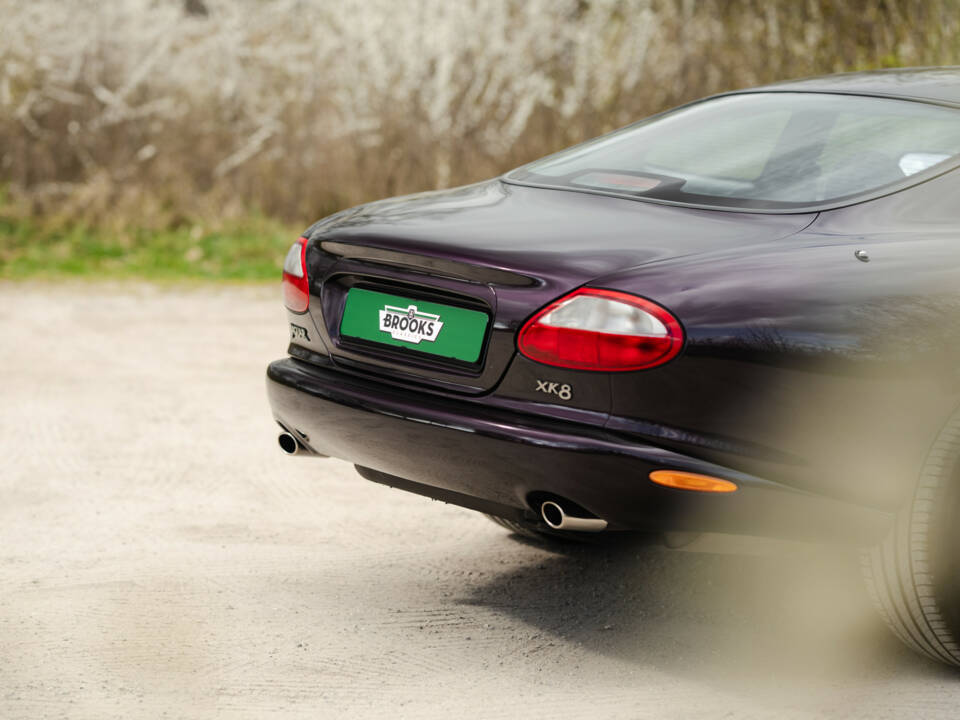 Imagen 16/36 de Jaguar XK8 4.0 (1999)