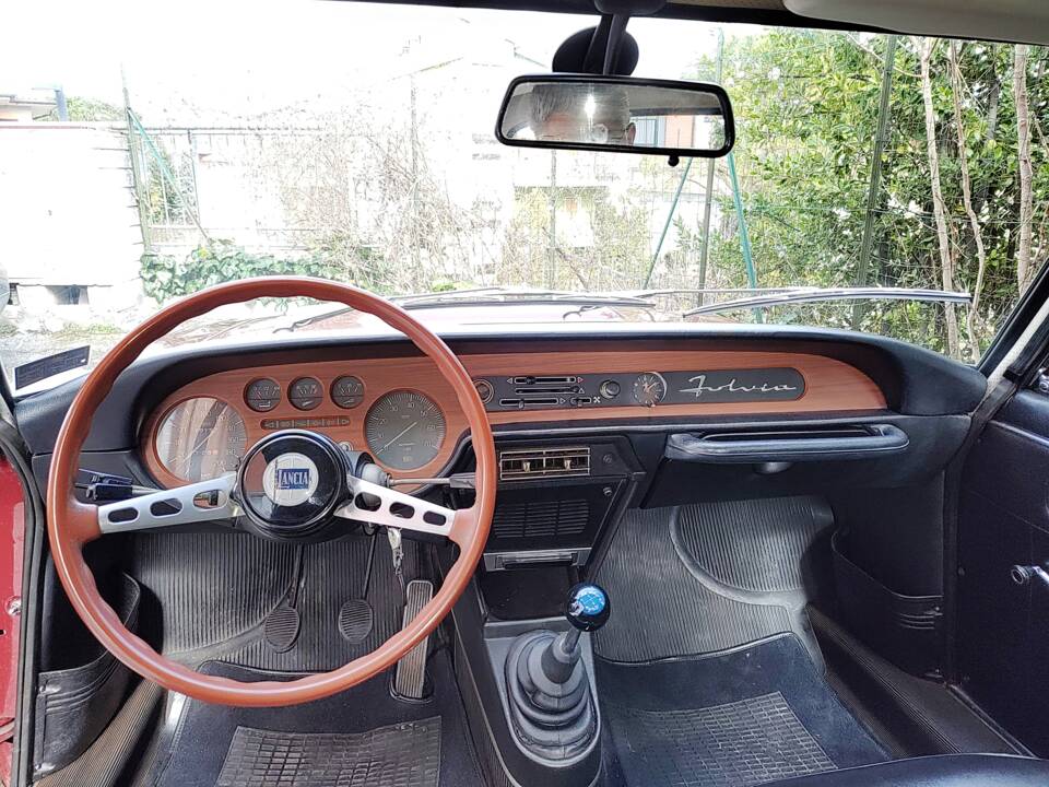 Image 5/11 of Lancia Fulvia 1.3 S (1972)