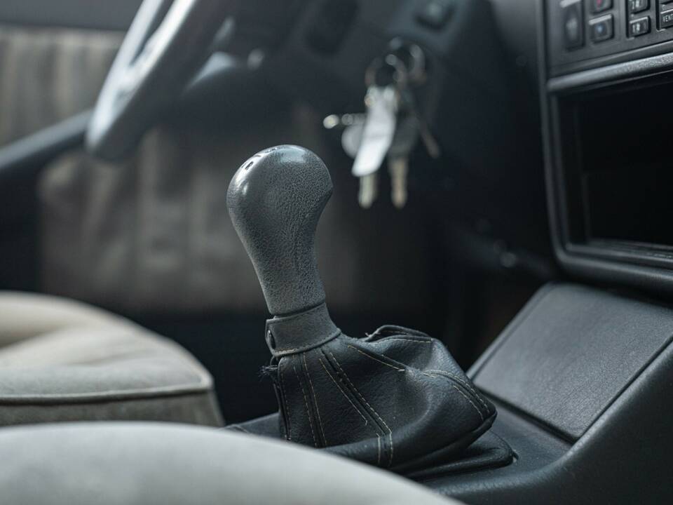 Immagine 30/42 di Lancia Thema 6V (1985)