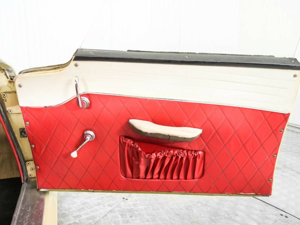 Image 38/50 of Borgward Isabella Coupe (1958)