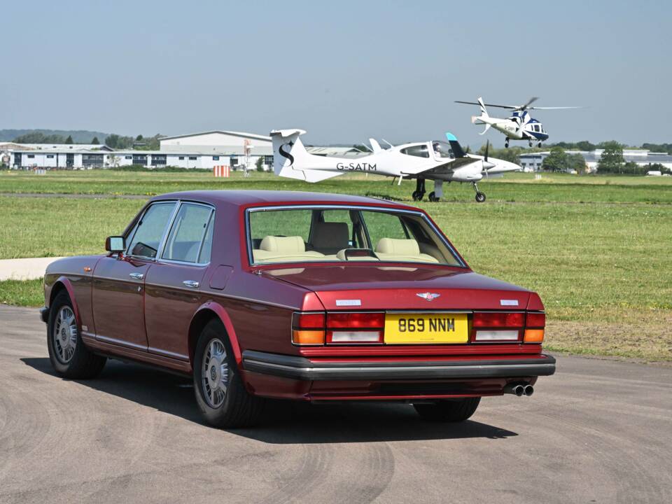 Bild 21/28 von Bentley Turbo R (1994)