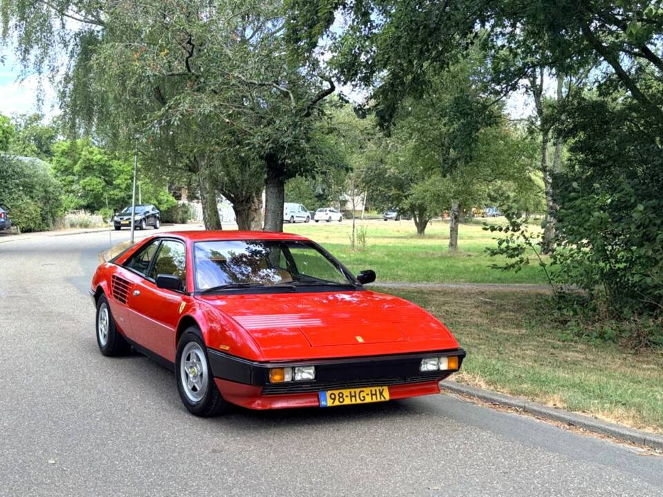 Bild 36/38 von Ferrari Mondial Quattrovalvole (1982)