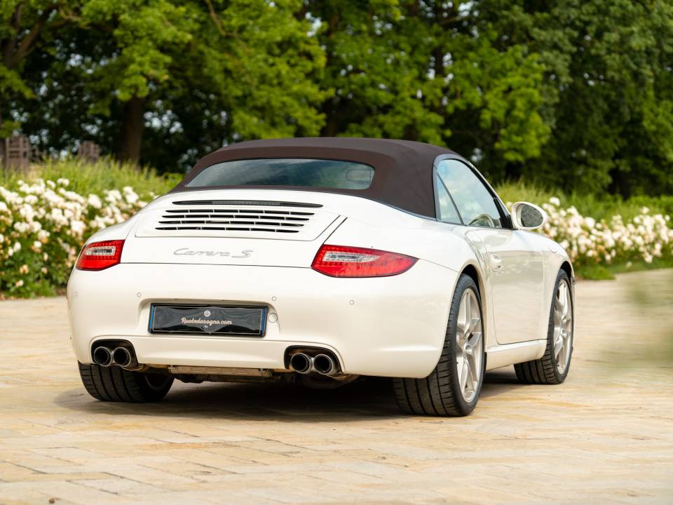 Imagen 50/50 de Porsche 911 Carrera S (2010)