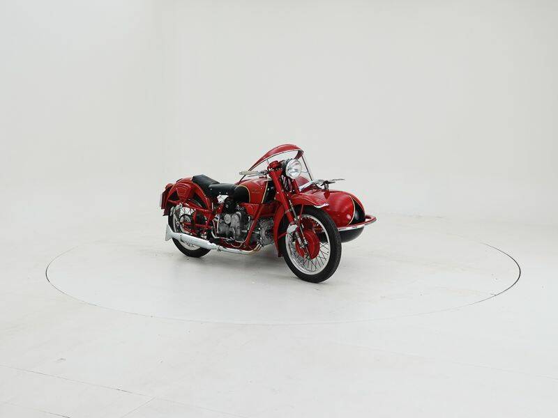 Image 3/15 de Moto Guzzi DUMMY (1953)