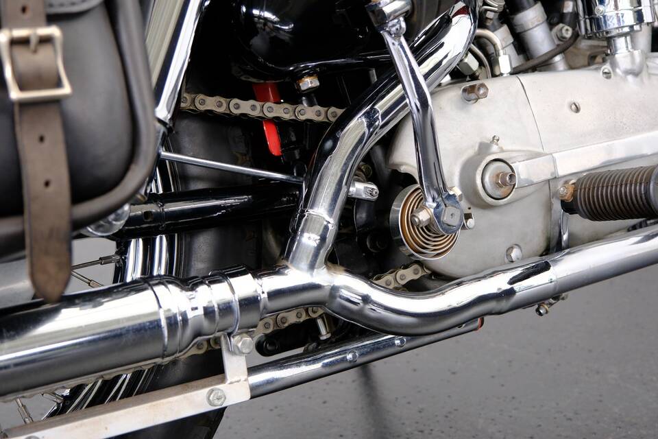 Immagine 72/72 di Harley-Davidson Model KH (1956)