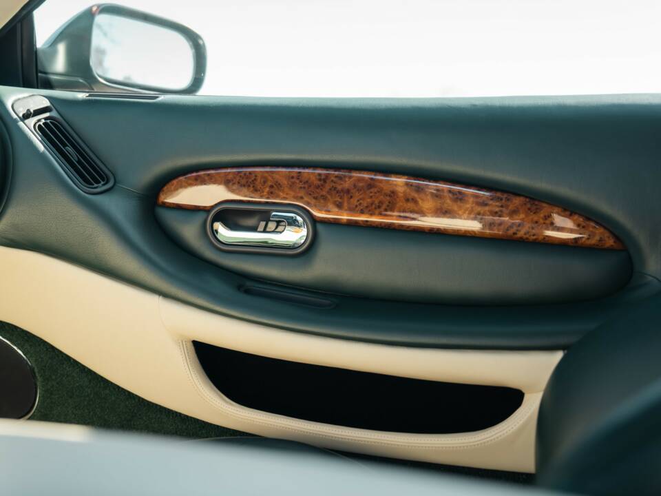 Bild 21/42 von Aston Martin DB 7 GTA (2003)