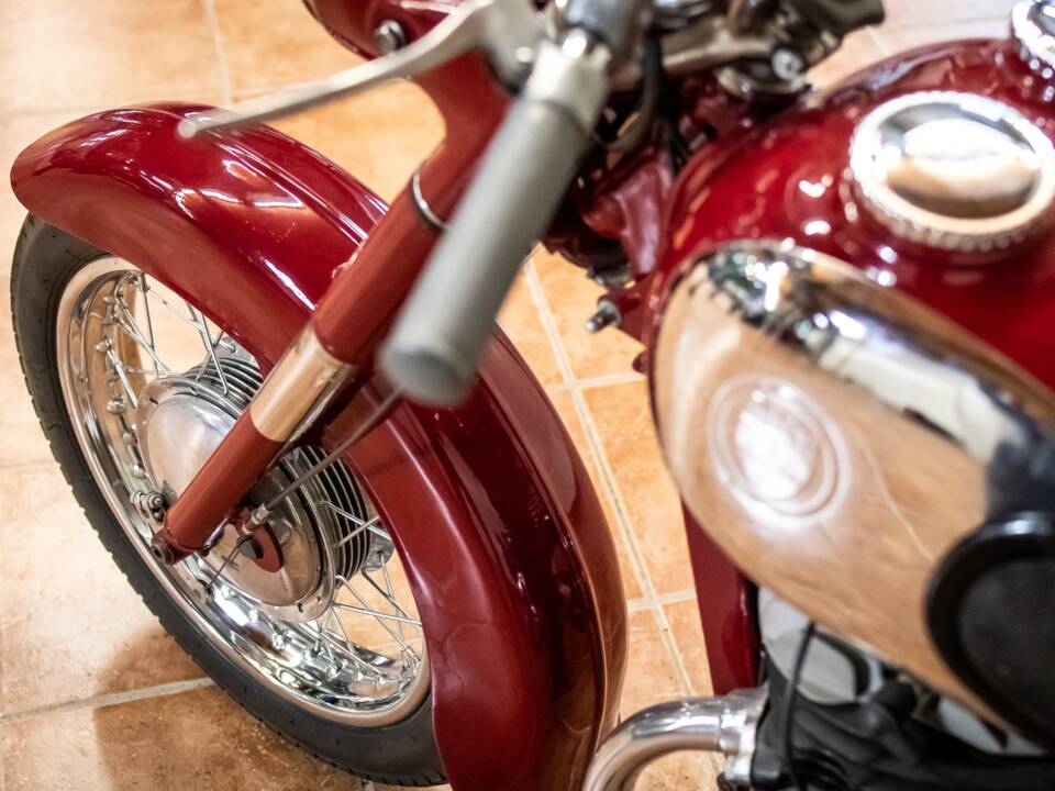 Image 7/10 de Puch 250 SGS (1900)