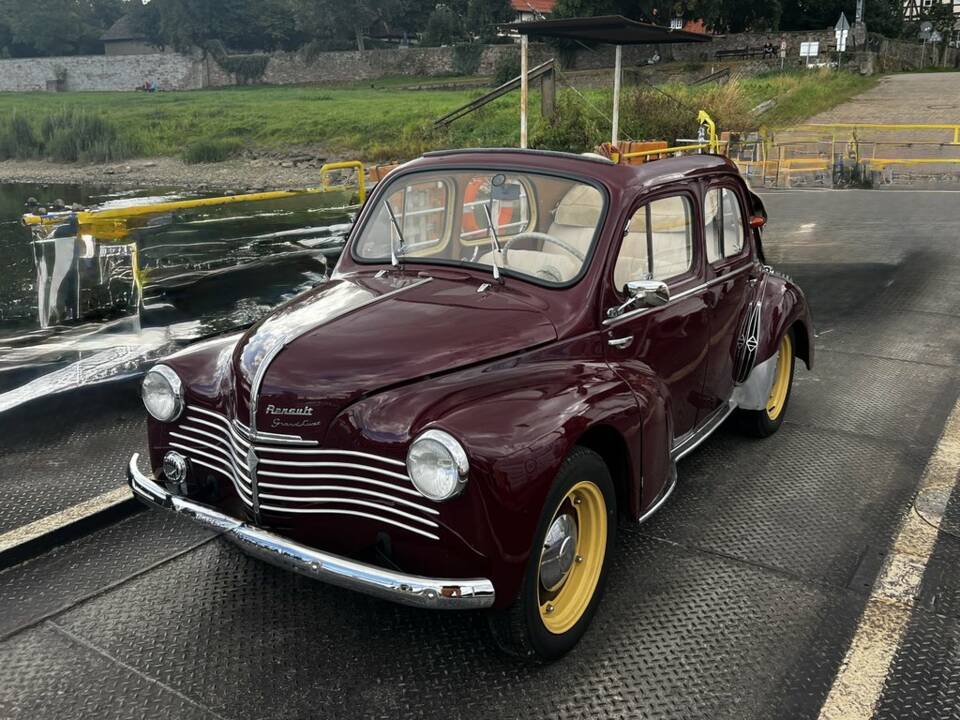 Immagine 1/8 di Renault 4 CV Décapotable (1951)