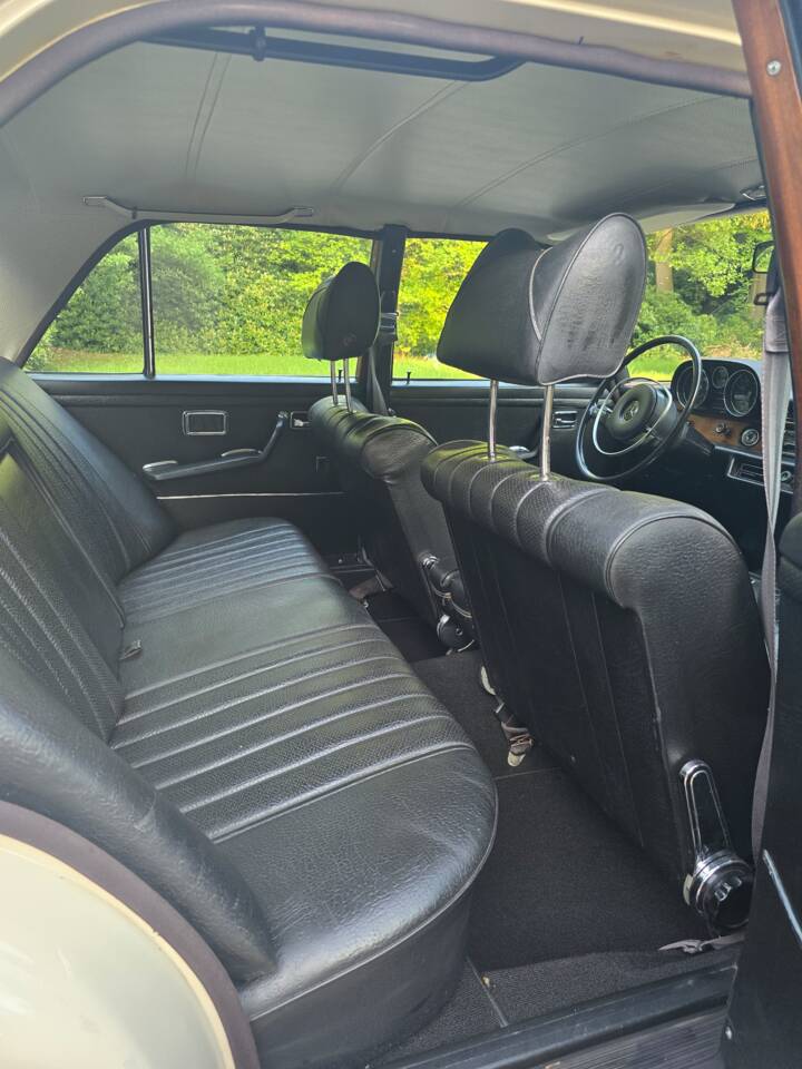 Image 7/62 of Mercedes-Benz 280 SE (1971)