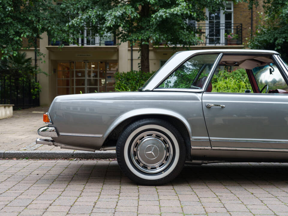 Image 10/21 of Mercedes-Benz 280 SL (1970)