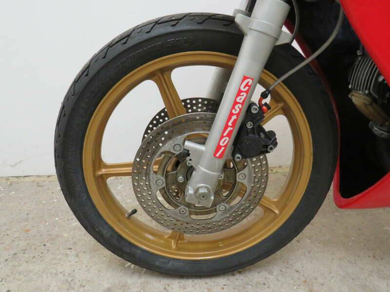 Afbeelding 35/43 van Ducati 600 TT2 (1982)