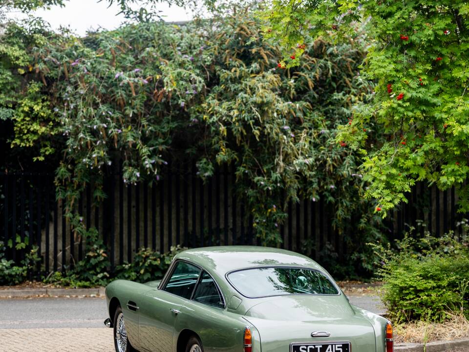 Image 26/50 de Aston Martin DB 4 (1960)