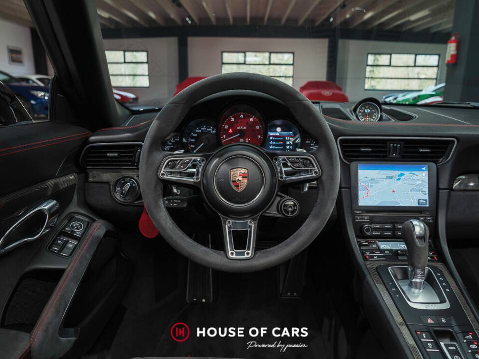 Bild 16/25 von Porsche 911 Carrera GTS (2017)