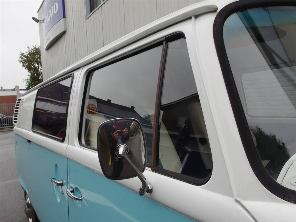 Bild 19/99 von Volkswagen T2b Kastenwagen (1977)