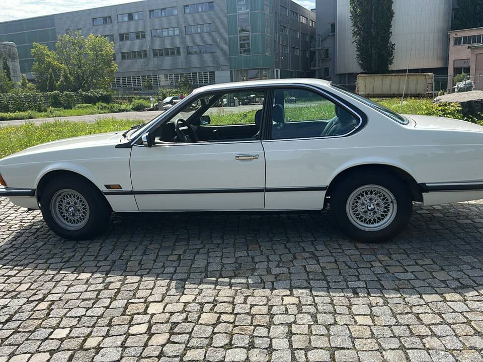 Bild 25/40 von BMW 633 CSi (1984)