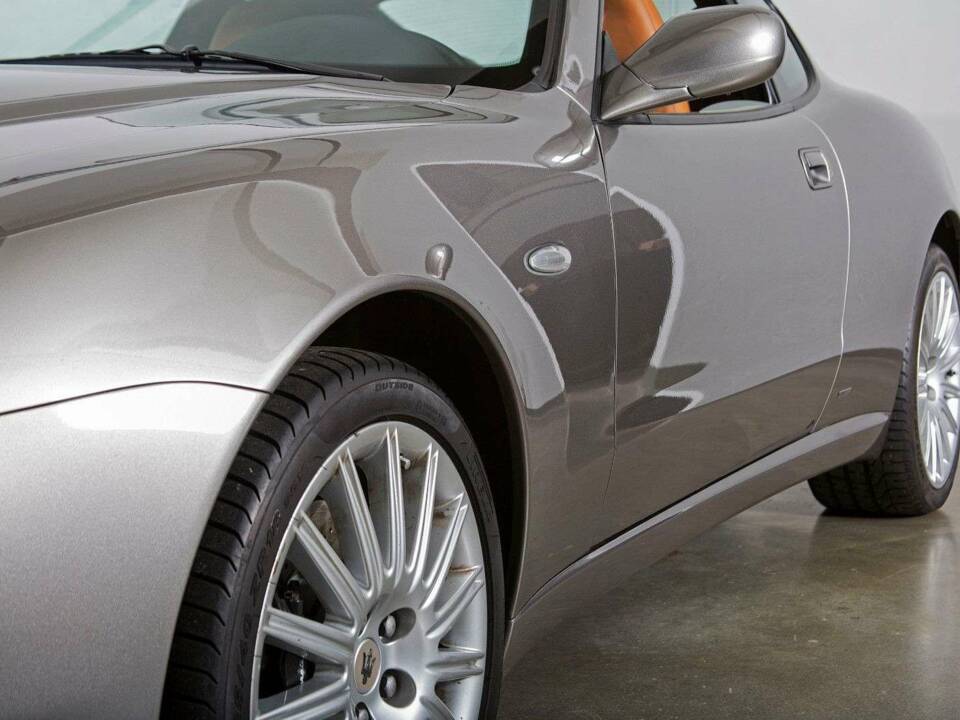 Image 3/20 of Maserati 4200 Cambiocorsa (2002)