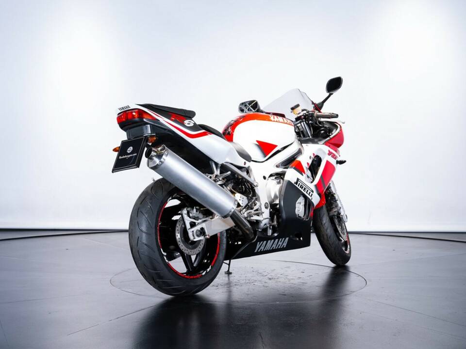 Bild 4/49 von Yamaha DUMMY (1999)