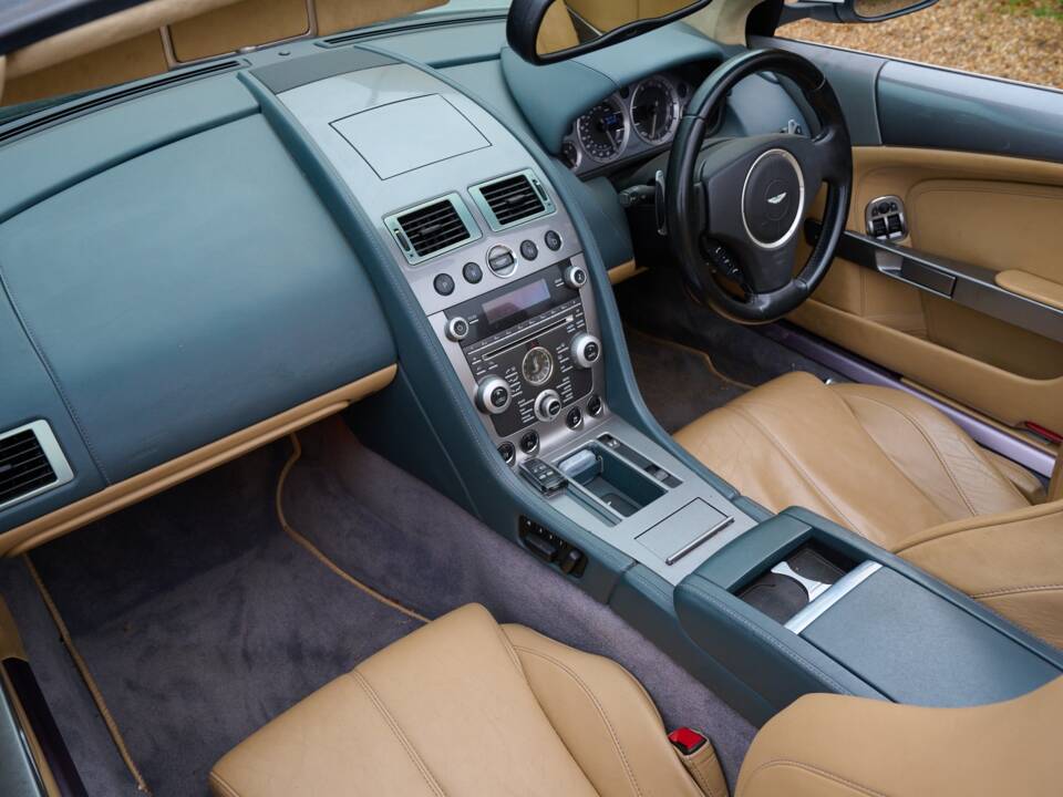 Image 4/50 of Aston Martin DB 9 Volante (2009)