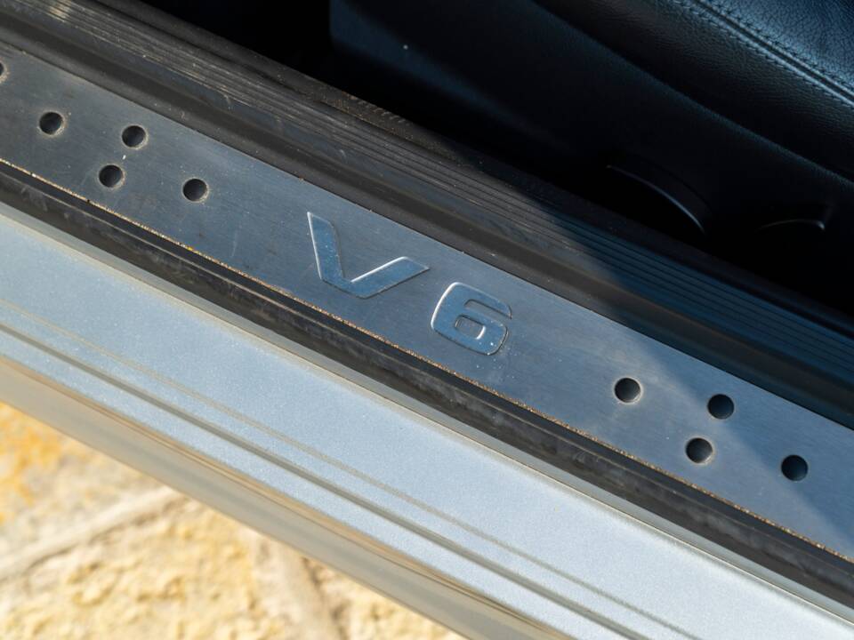 Image 26/48 of Mercedes-Benz SLK 320 (2001)