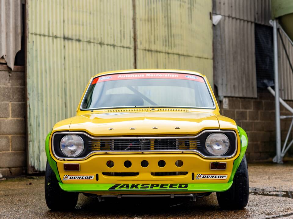 Bild 8/50 von Ford Escort RS 1600 (1900)