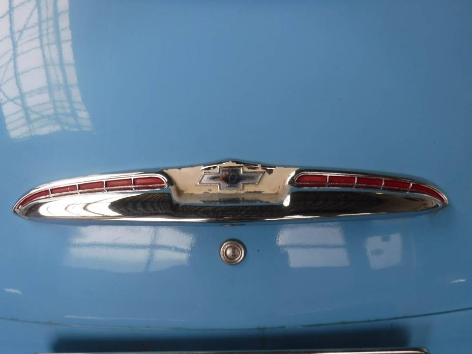 Image 48/50 of Chevrolet Deluxe Fleetline (1951)