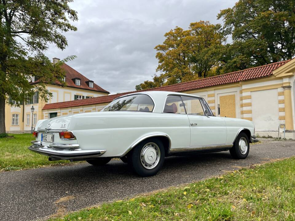 Afbeelding 3/75 van Mercedes-Benz 280 SE 3,5 (1971)