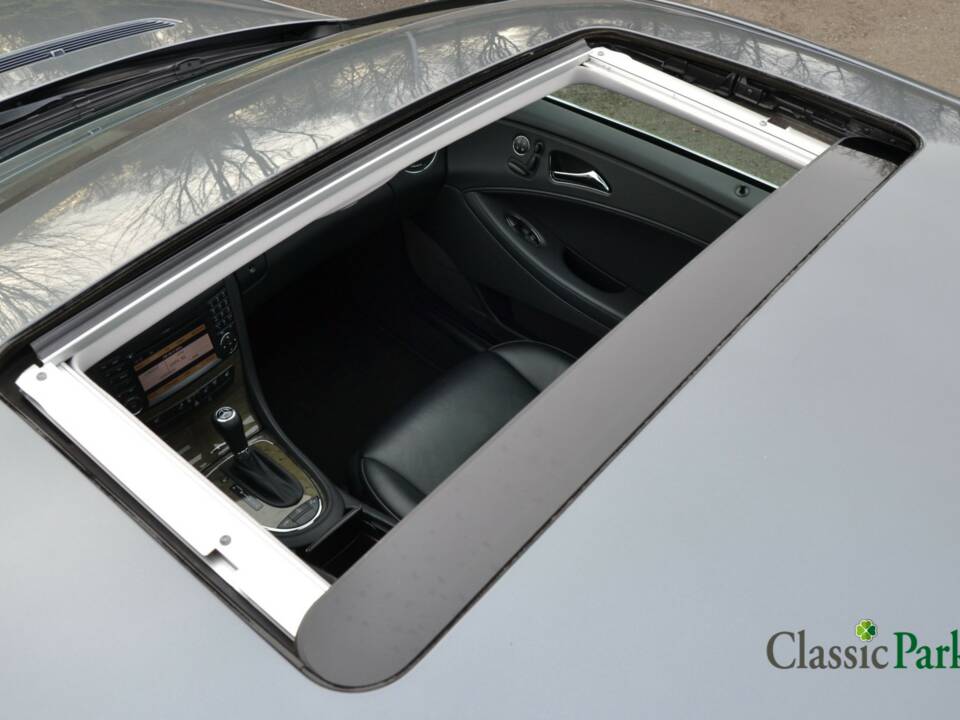 Bild 40/50 von Mercedes-Benz CLS 350 CGI (2008)
