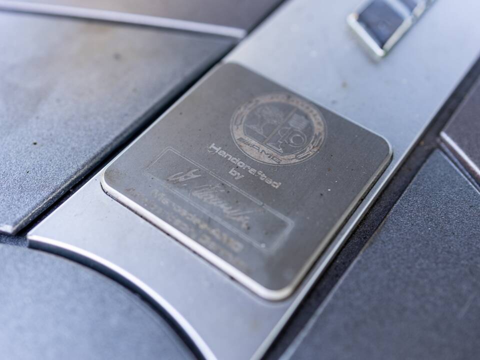 Image 23/50 of Mercedes-Benz CLK 55 AMG (2003)