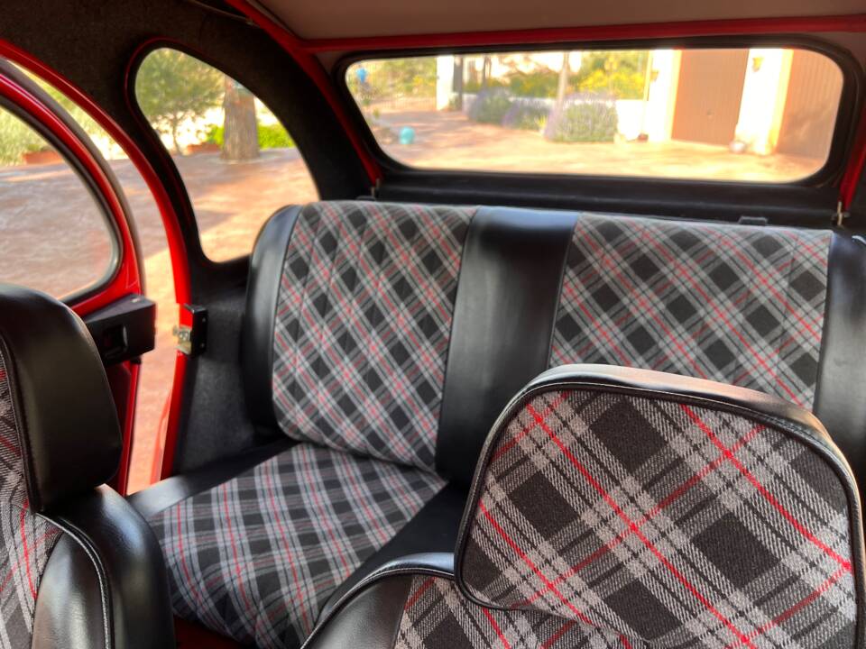 Afbeelding 13/28 van Citroën 2 CV 6 Club (1990)