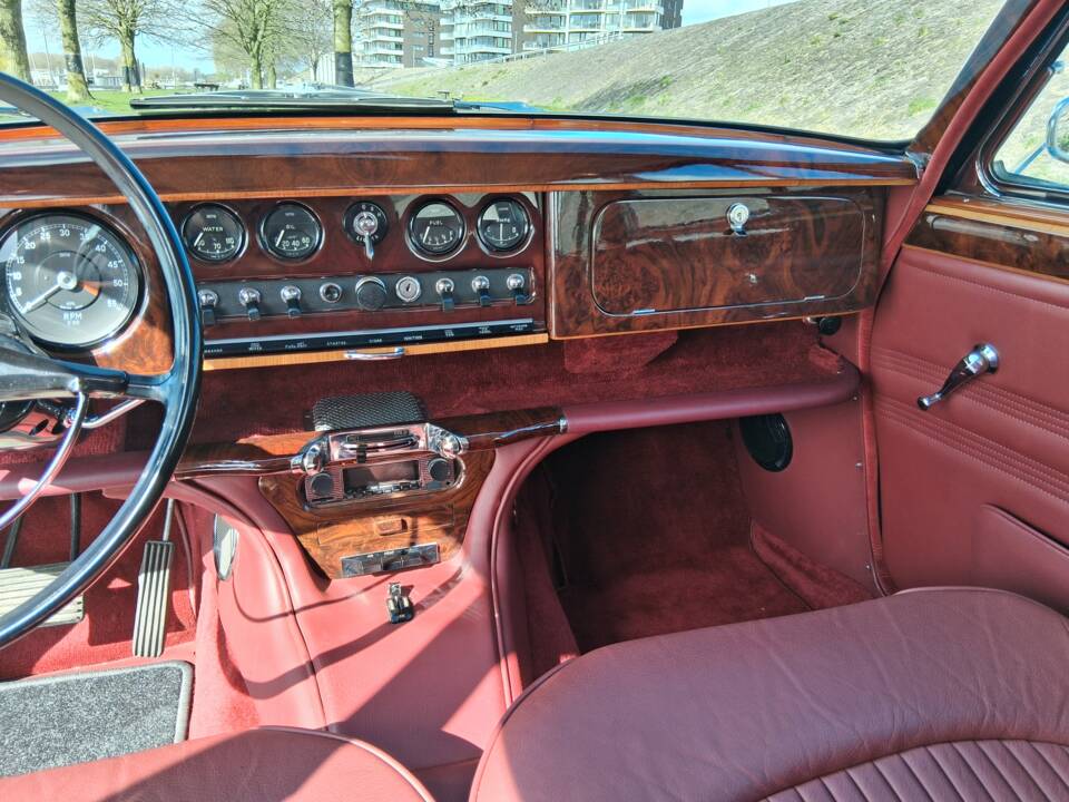 Afbeelding 5/16 van Jaguar S-Type 3.8 (1965)