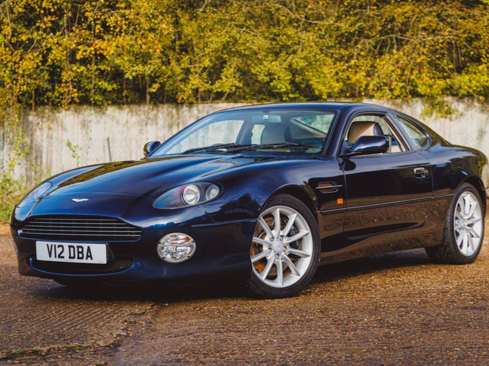 Image 1/8 de Aston Martin DB 7 Vantage (1999)