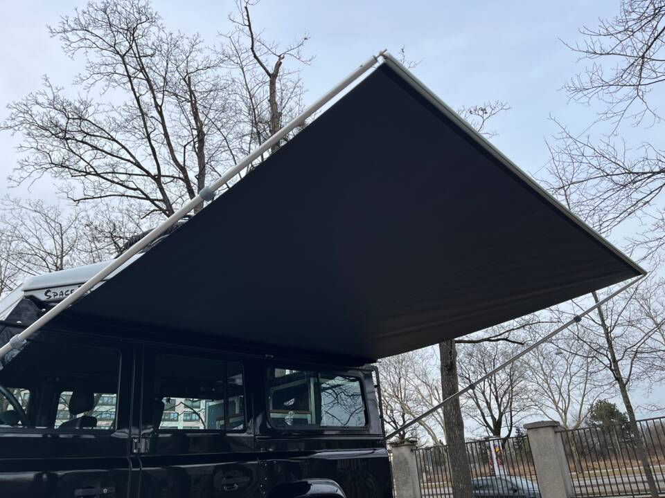 Image 39/93 of Land Rover Defender 110 (2014)