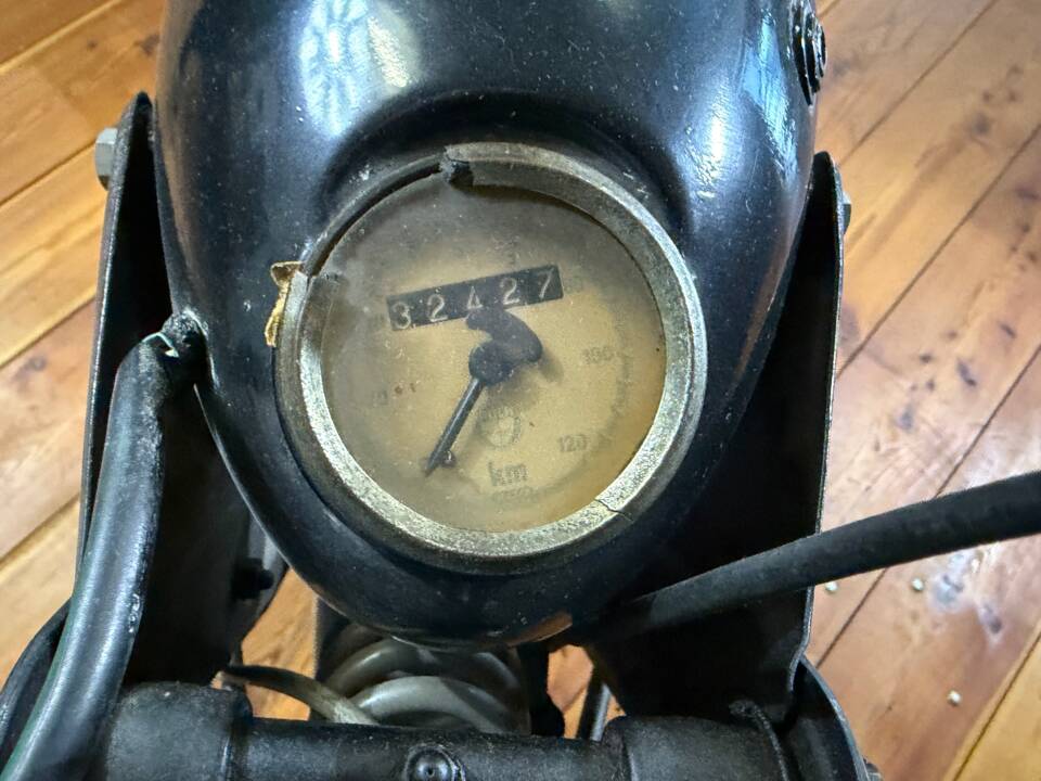 Image 8/16 de Puch 125 T (1900)