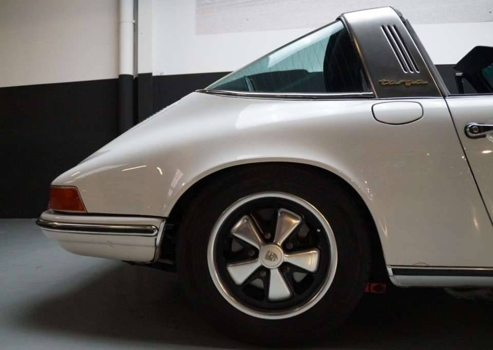 Image 27/50 de Porsche 911 2.4 S &quot;Ölklappe&quot; (1972)