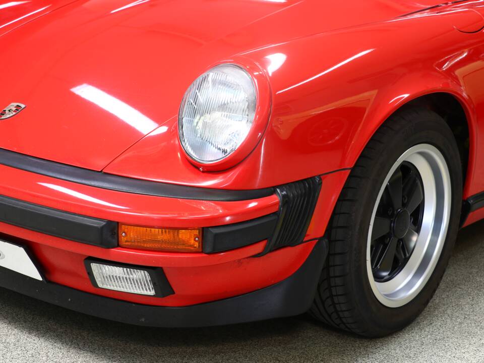 Image 12/47 of Porsche 911 Carrera 3.2 (1989)