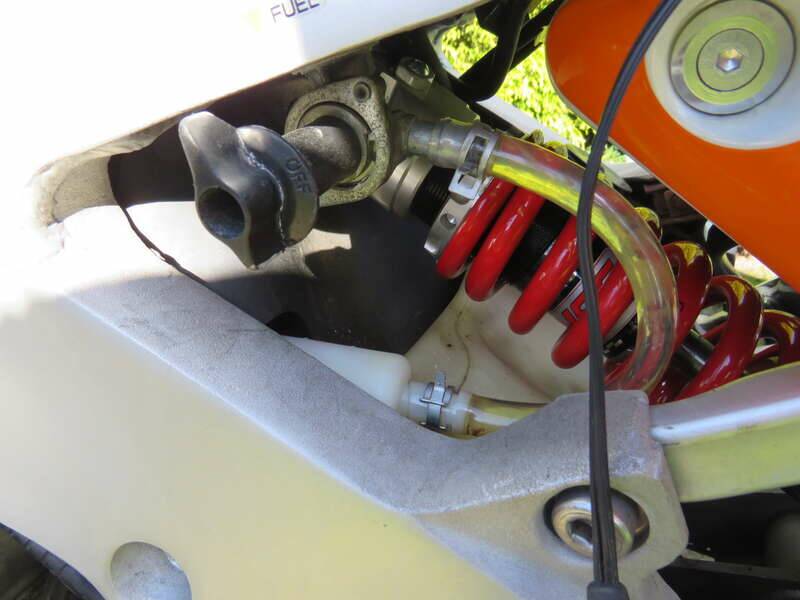 Bild 23/39 von Honda CBR 400 RR (1992)