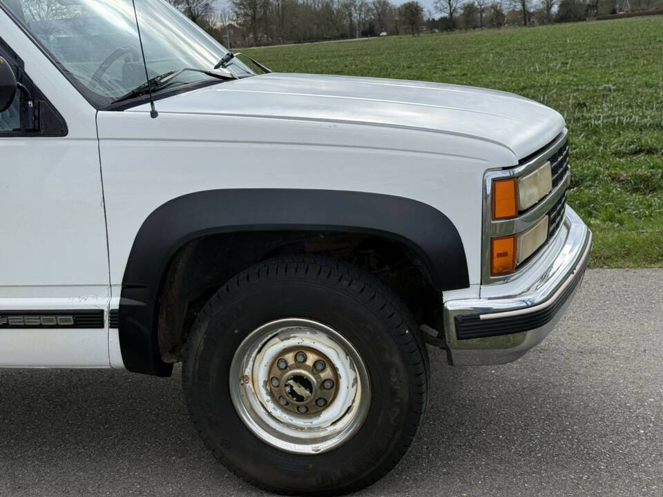 Image 4/22 of Chevrolet C2500 (1992)