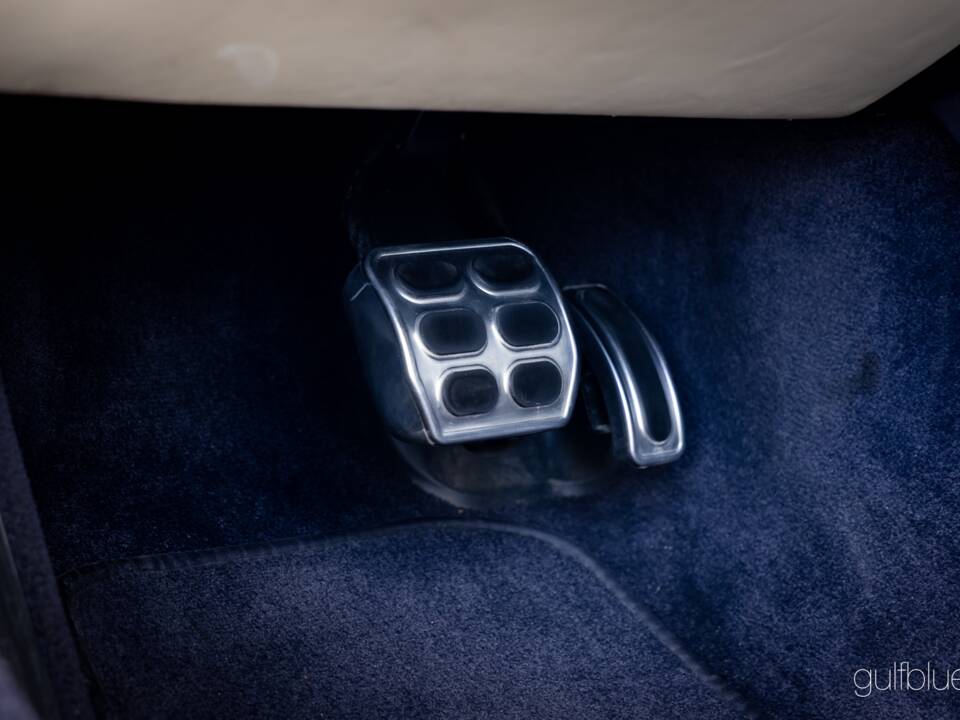 Image 43/75 of Bentley Continental GT (2004)