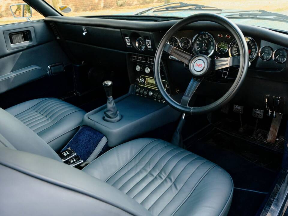 Image 8/16 de Aston Martin DBS V8 (1970)