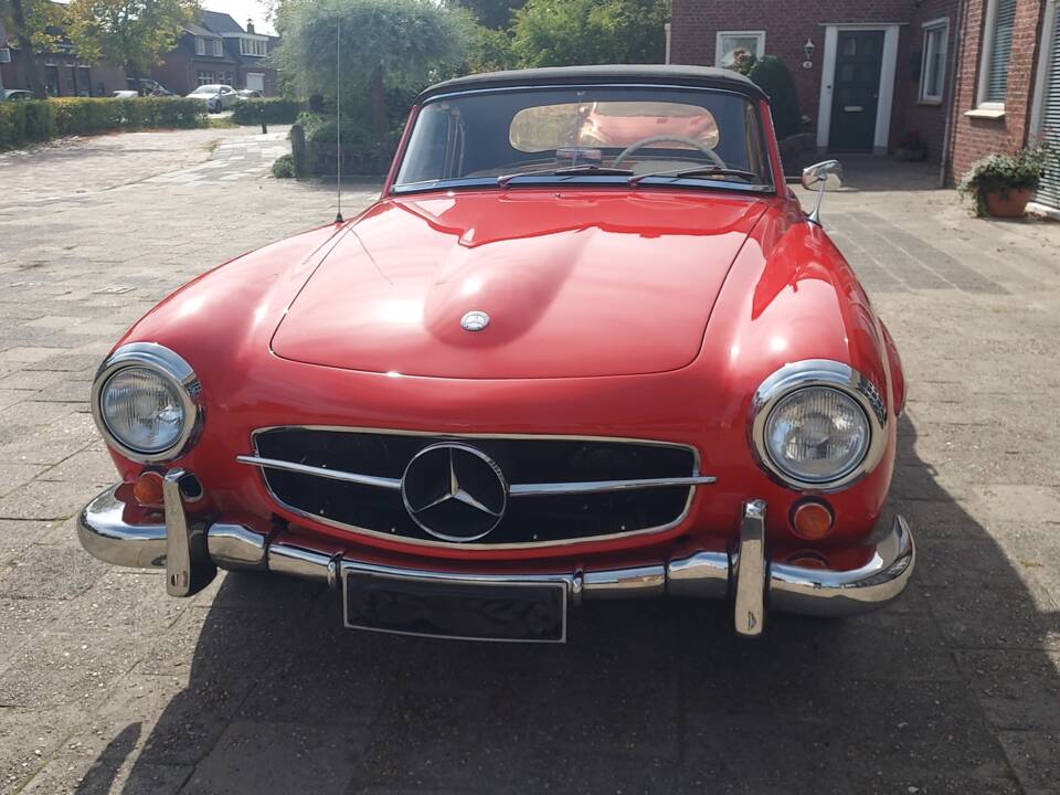 Image 23/34 of Mercedes-Benz 190 SL (1959)