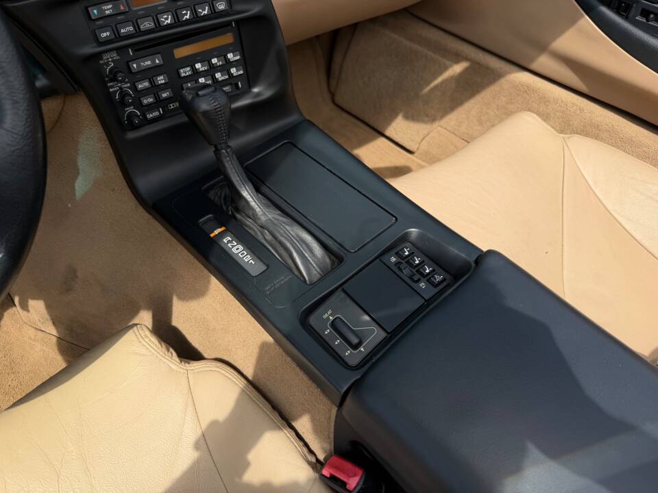 Imagen 16/43 de Chevrolet Corvette Convertible (1995)