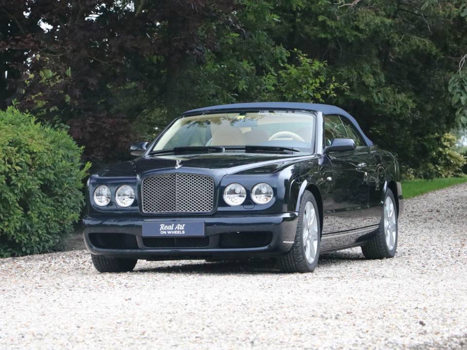Image 9/31 of Bentley Azure (2007)